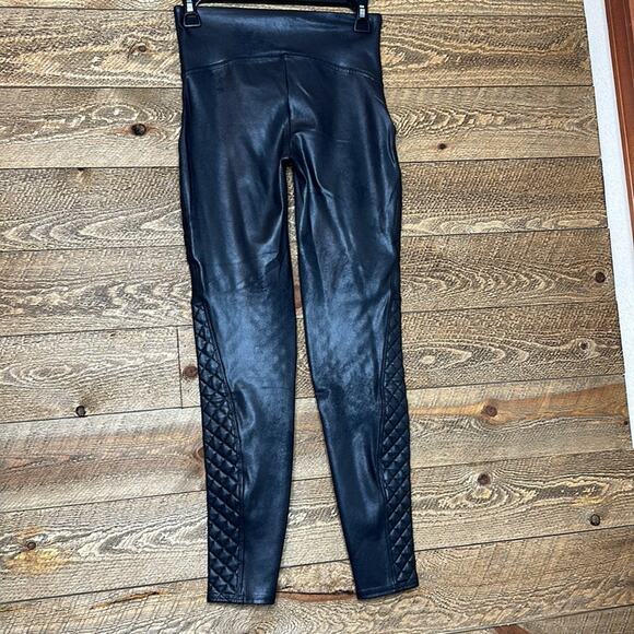 Spanx Quilted Faux Leather Moto Legging Black Pull-On Stretch Size Medium - Picture 6 of 8